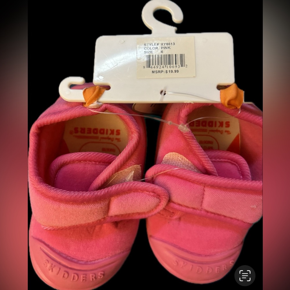 Skidders Gripper Slippers Pink Size 6 (18 months) NWT